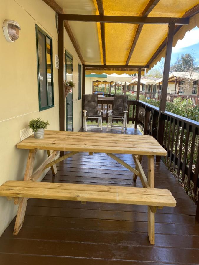 Comfortabele Familie Chalets Met Veranda Incl Airco Dichtbij Zee! ヴィアレッジョ エクステリア 写真