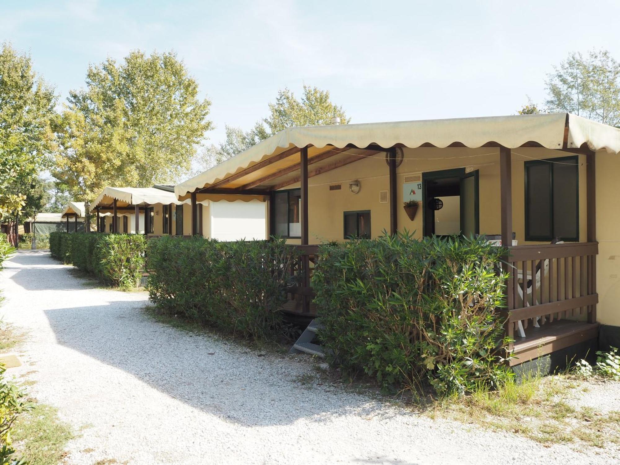 Comfortabele Familie Chalets Met Veranda Incl Airco Dichtbij Zee! ヴィアレッジョ エクステリア 写真