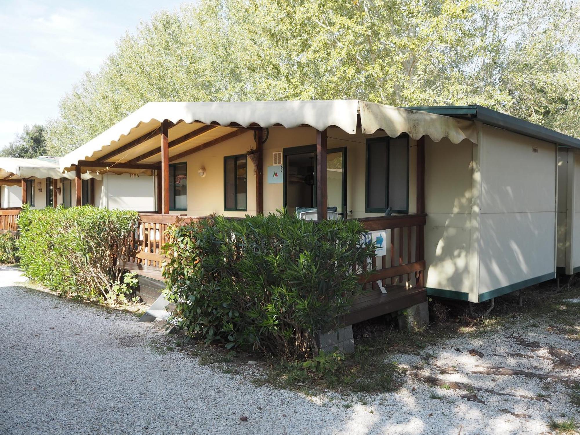 Comfortabele Familie Chalets Met Veranda Incl Airco Dichtbij Zee! ヴィアレッジョ エクステリア 写真