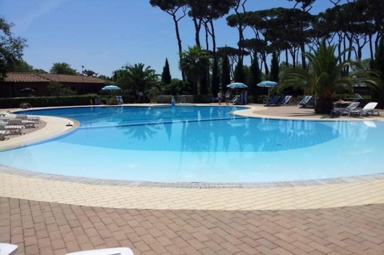 Comfortabele Familie Chalets Met Veranda Incl Airco Dichtbij Zee! ヴィアレッジョ エクステリア 写真